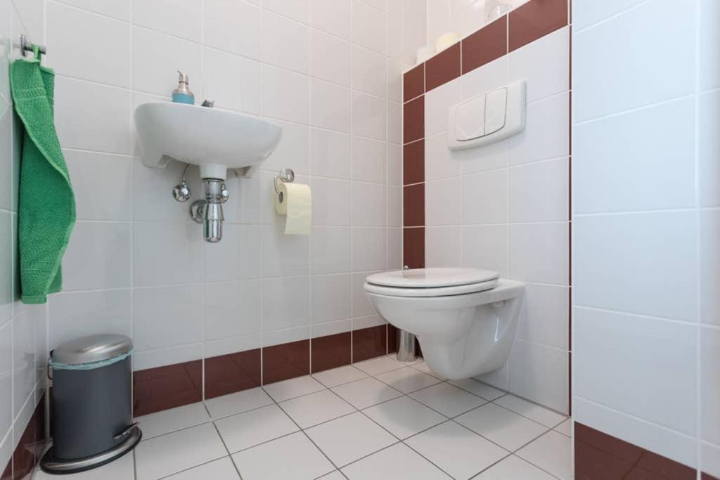 Bright Apartment In Hip & High Quality Neighborhood Wenen Buitenkant foto