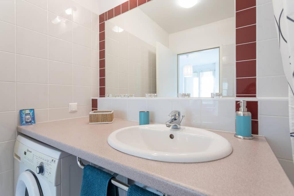 Bright Apartment In Hip & High Quality Neighborhood Wenen Buitenkant foto