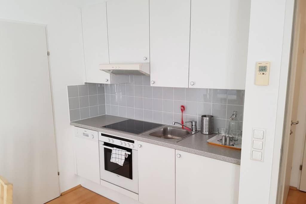 Bright Apartment In Hip & High Quality Neighborhood Wenen Buitenkant foto