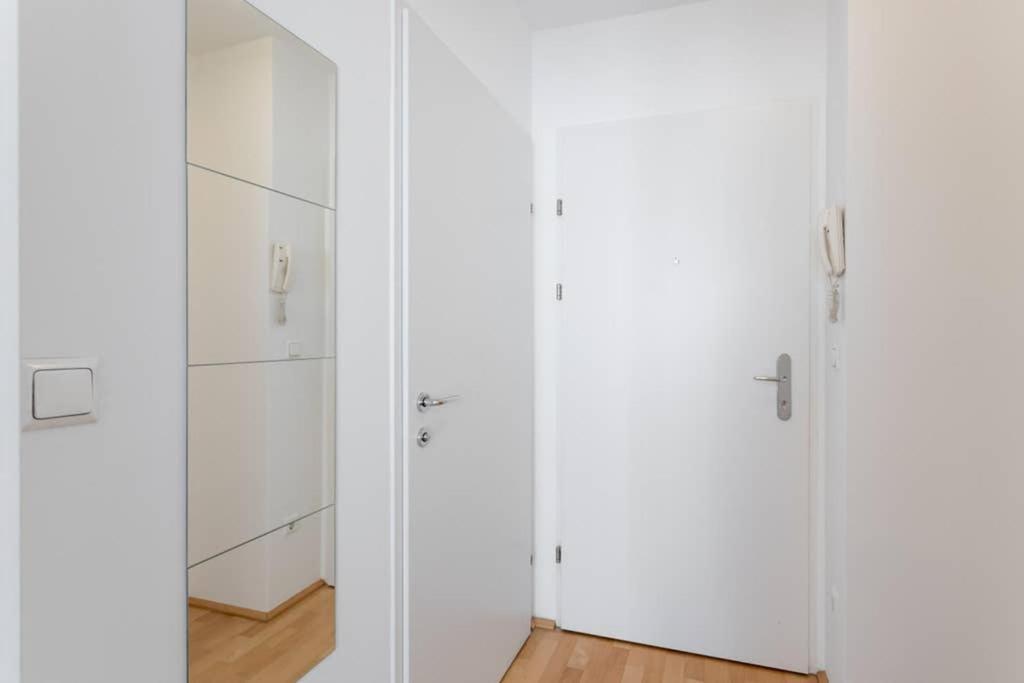 Bright Apartment In Hip & High Quality Neighborhood Wenen Buitenkant foto