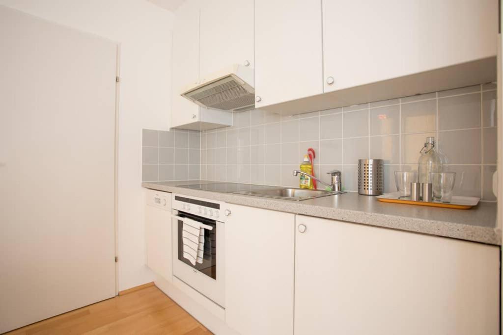 Bright Apartment In Hip & High Quality Neighborhood Wenen Buitenkant foto