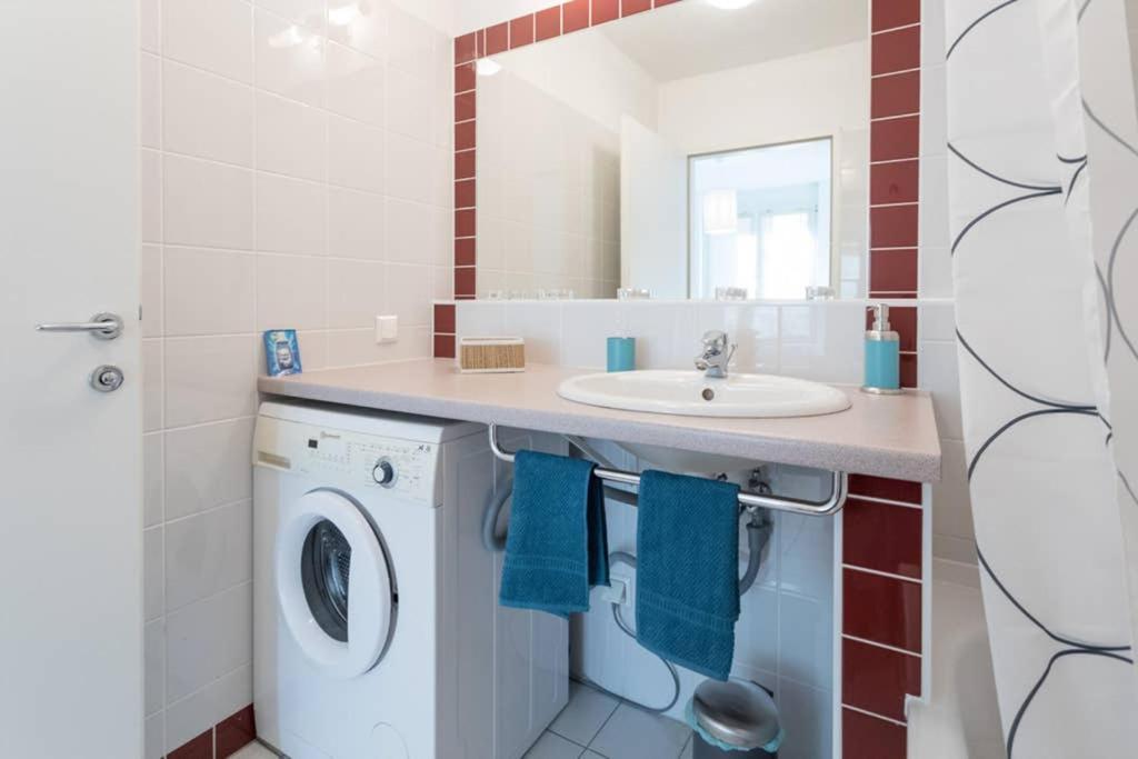 Bright Apartment In Hip & High Quality Neighborhood Wenen Buitenkant foto
